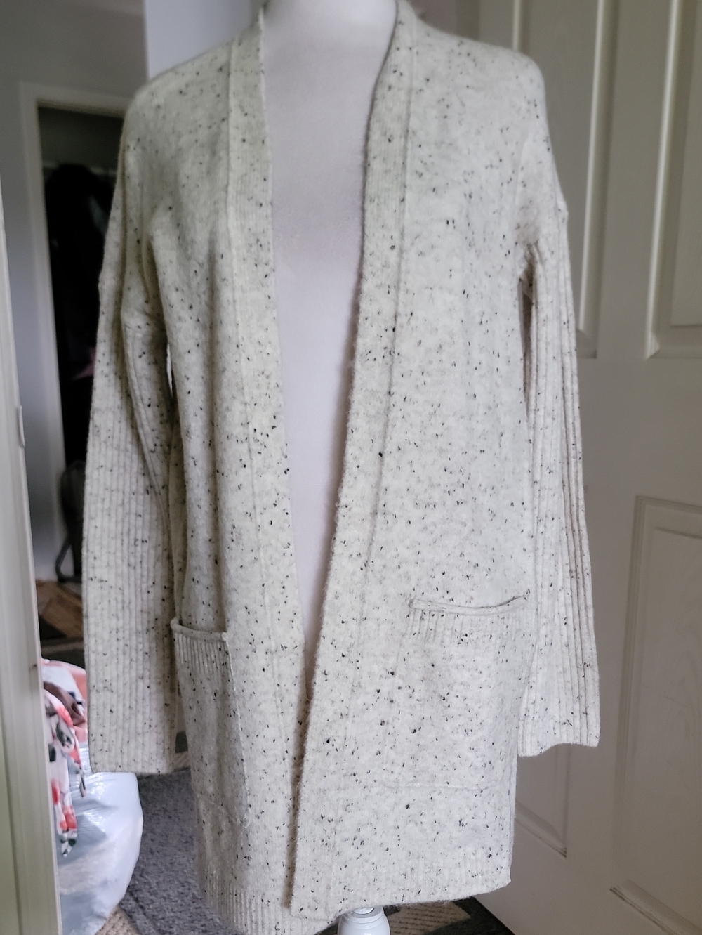 Ambercrombie & Fitch Cozy Open-Front Cream Speckled Women's Cardigan